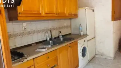 Piso en venta en Balaguer: 2 habitaciones, balcón y excelente ubicación