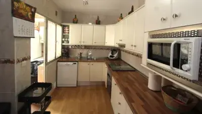 Piso Reformado 112m2 Terraza 4 Dorm Ascensor Ideal Familias