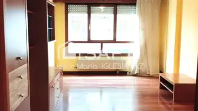 Piso en venta en Arrigorriaga centro con 3 dormitorios y trastero