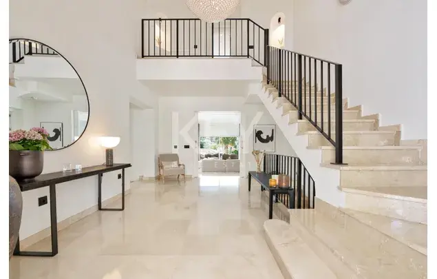Villa de Lujo en Marbella 6 Dormitorios Nueva Andalucía