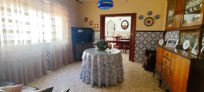 Venta Casa con Terraza en Beas 4 Dormitorios 2 Baños
