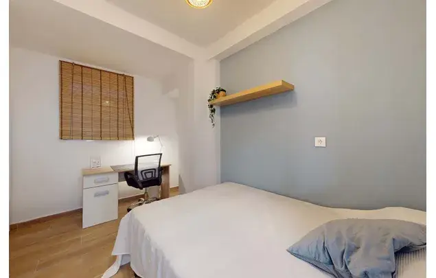 Habitaci
ón 102m
² Elche Alquiler Larga Temporada