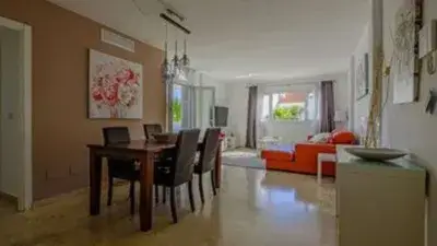 Apartamento en Alquiler Marbella 2 Dormitorios Terraza Privada