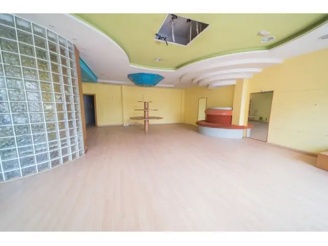 Local en Avenida Roquetas 150m2 Almacén  Excelente Ubicacion