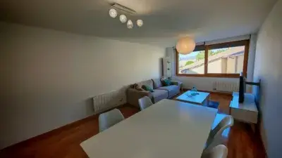 Piso en Alquiler Burlada 2 habitaciones Garaje Trastero