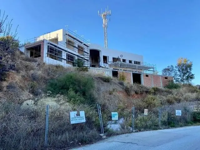 Villa de Lujo en Construccion Marbella 5 Dormitorios
