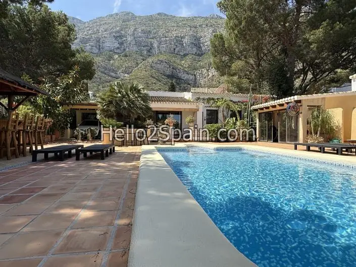 Villa 5 Dormitorios Denia Piscina Privada Vistas Mar Montgo
