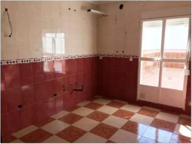 Local 270 m2 Gabias Granada
