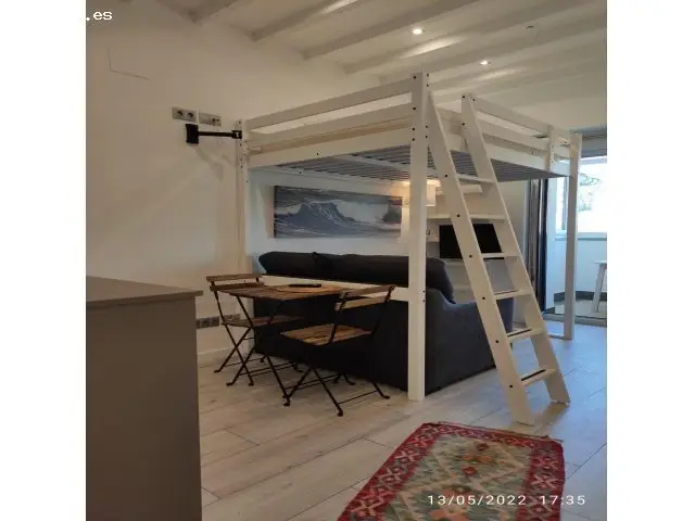 Magnifica Casa en El Antiguo con 9 Estudios y Azotea