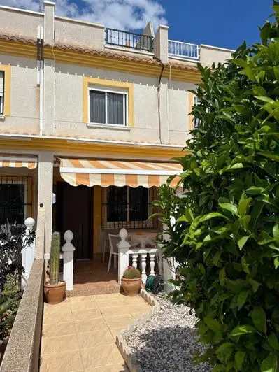 2 Bed Townhouse for sale