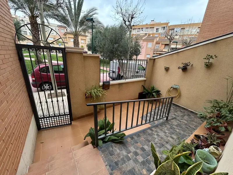 Venta Adosado de 5 habitaciones en Ronda Sur, Crevillent - Ref: 3817