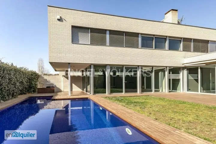 Casa unifamiliar lujo Sant Cugat 347m2 piscina jardin domótica