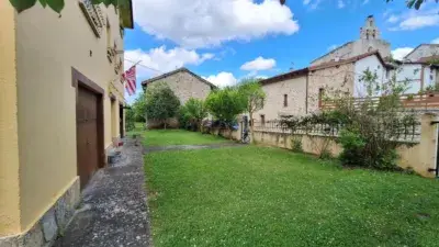 Piso en Venta en Vallejo de Mena: 2 Dormitorios, Garaje y Parcela