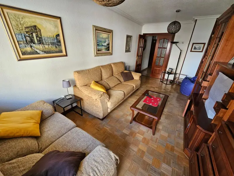 Venta Piso con terraza en La Central - Ref: 8062