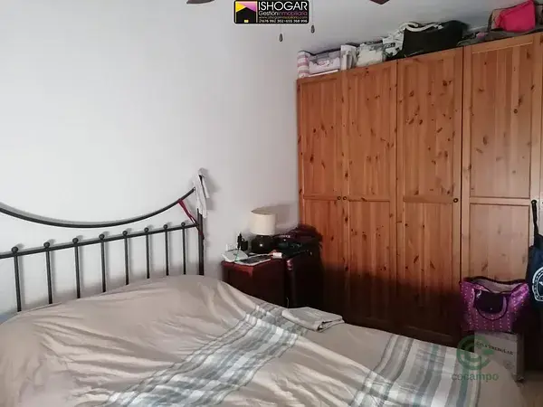Casa familiar en Valdepeñas con 3 dormitorios y buhardilla