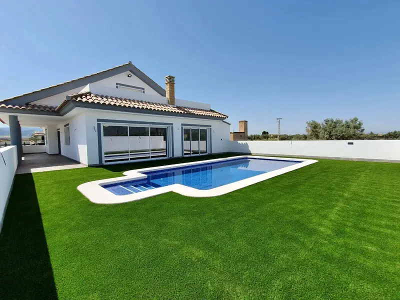 Chalet en venta Lorca Murcia 5000m2 jardin piscina