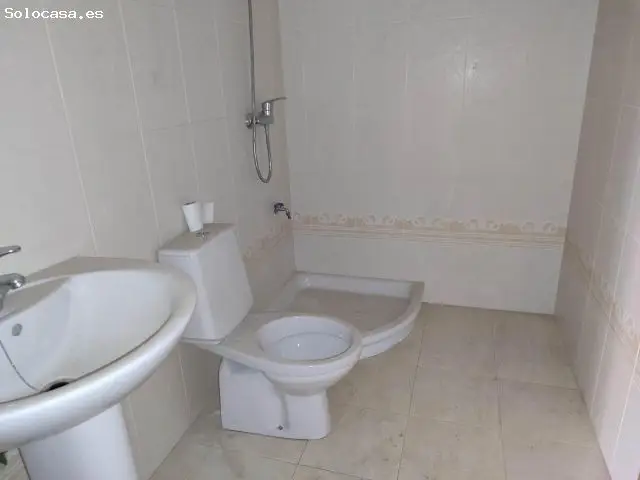 Local Comercial Diafano en Almansa Puerta de Valencia