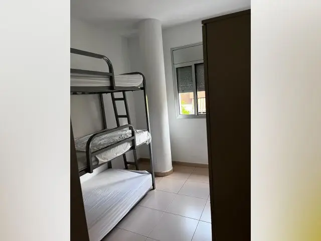 Habitacion amueblada en Santa Coloma de Cervello