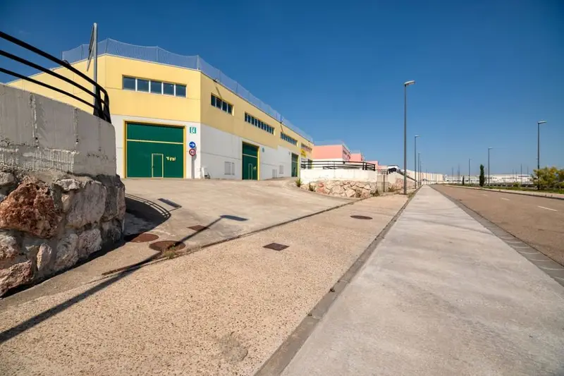 Nave Industrial 269m2 Cartuja Baja Zaragoza