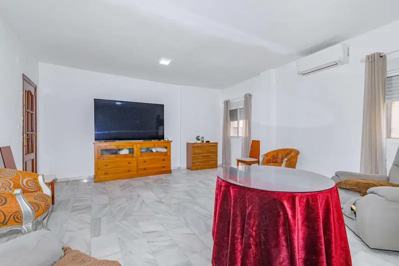 Casa en Venta Albolote Granada 3 Dormitorios Patio Reformada
