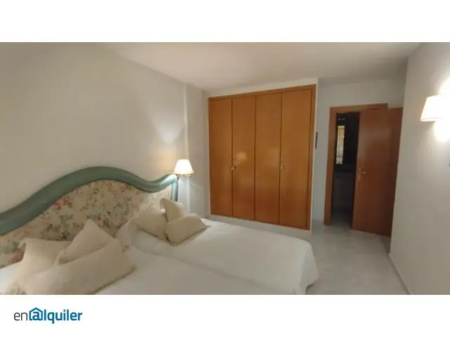 Alquiler piso 120m2 4 dormitorios garaje y ascensor Centro