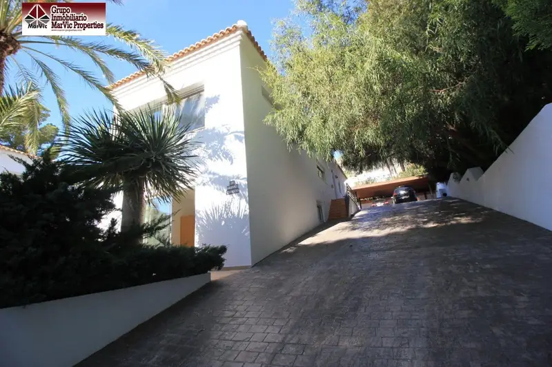 Villa de Lujo en Altea con Vistas al Mar