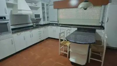 Chalet en Vidán cerca Santiago 4 dormitorios