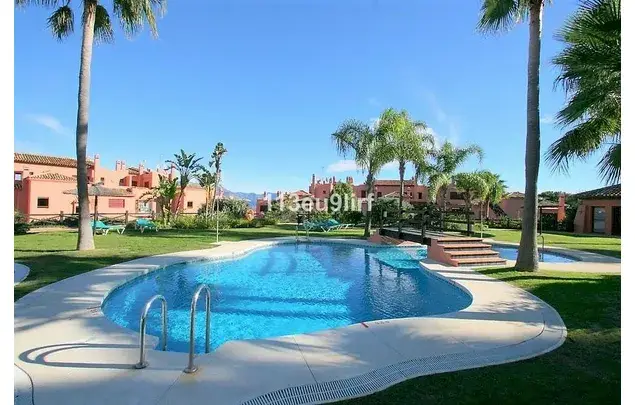 Ático Duplex en El Soto de Marbella con Vistas Panorámicas