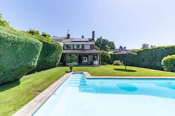 Chalet Pareado Aravaca Diplomáticos Piscina 410m2