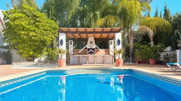 Villa de Lujo 5 Dormitorios en Venta