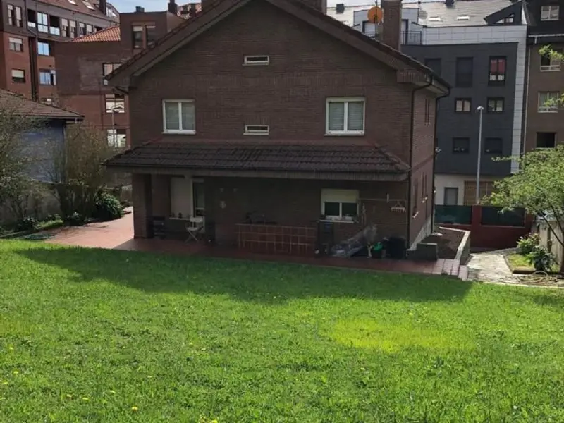 venta Chalet en Oviedo, Asturias (LMQ-576)- Globaliza