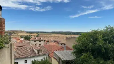 Casa adosada en venta en Plaza Mayor, 14