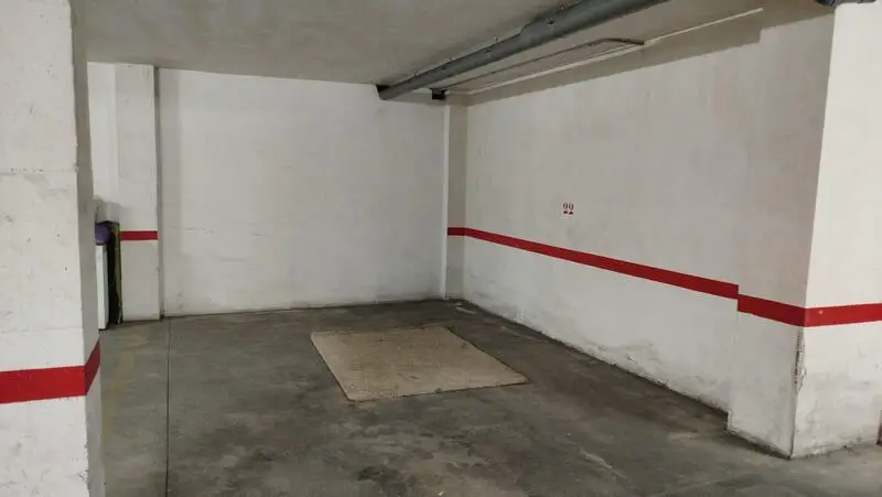 Plaza de Aparcamiento en Los Montesinos 30m2