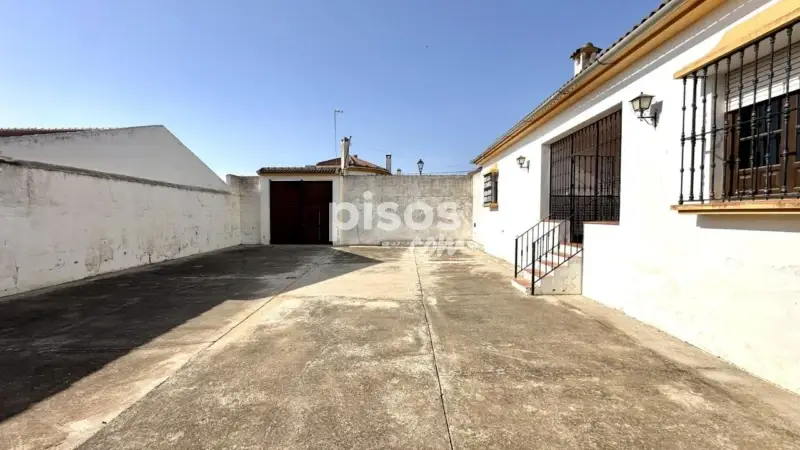 Chalet en venta en Fuente de Piedra