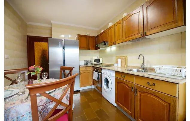 Habitaci
ón 90m
² Bilbao Estancia Media Larga