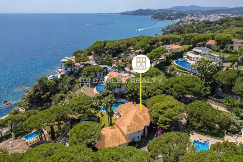 Villa de Lujo en Montgoda Lloret de Mar con Vistas al Mar