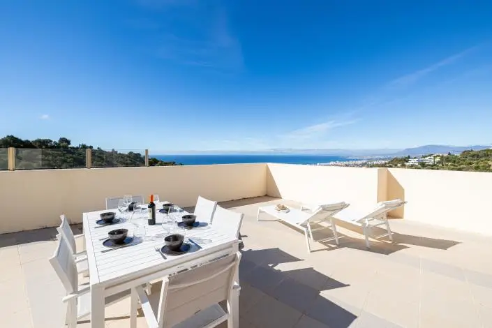 Atico 2 Dormitorios Marbella Vistas al Mar Terraza 94m2