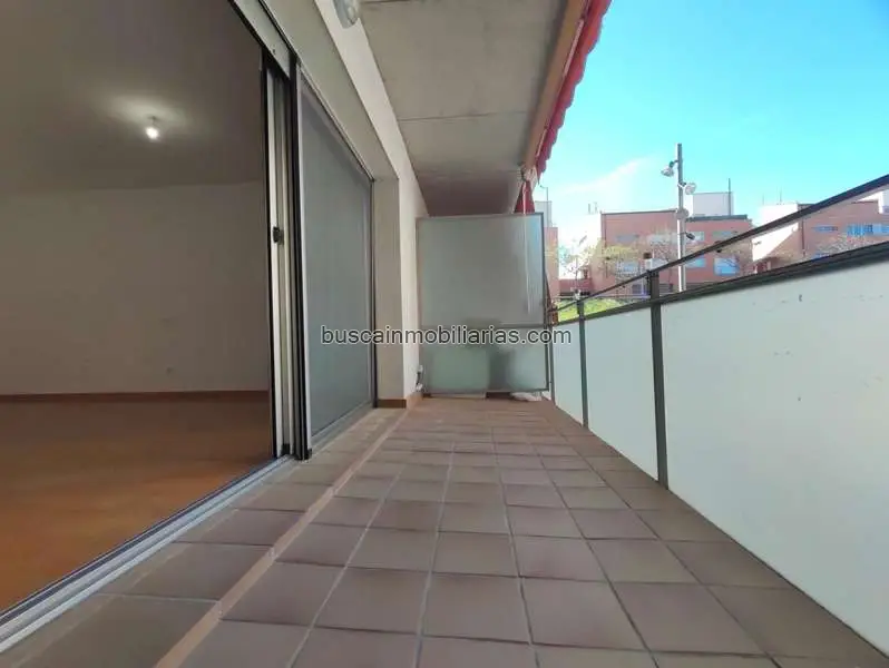 Dúplex en venta en Manresa 4 habitaciones 3 baños terraza parking