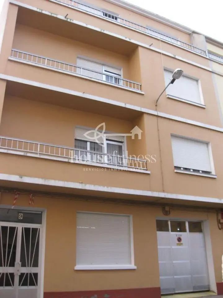 Venta Piso 2 Habitaciones Cariño -  Garaje Comercial