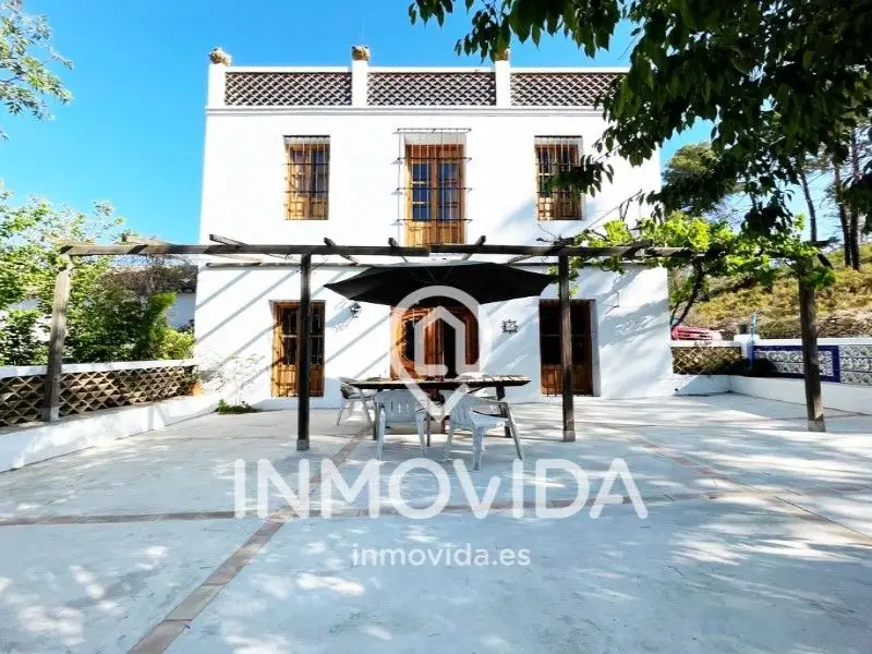 Venta Casa Rustica con Trastero en Enguera 30 Hectareas