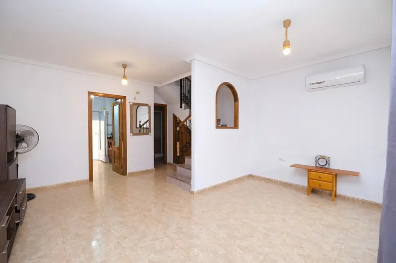 3 bed Townhouse in Villamartin