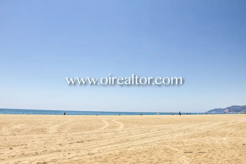 Casa en Venta Montmar Castelldefels 1500m2 Parcela