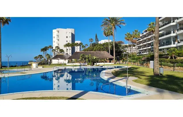 Alquiler Apartamento 2 Dormitorios Mijas Costa 86m2 Piscina Garaje