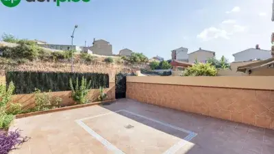 Casa Adosada en Iznalloz Gran Amplitud y Garaje