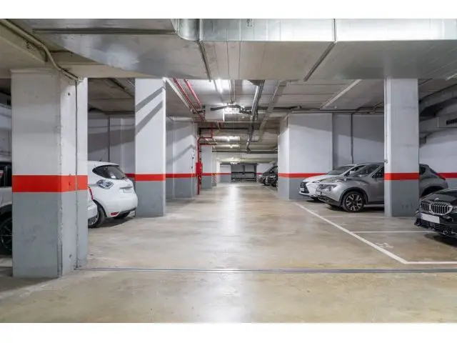 Parking Moto Hospitalet Llobregat Barcelona