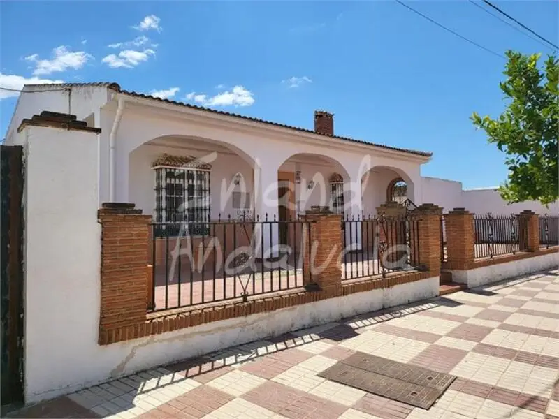 Casa 4 Dormitorios Fuente Piedra Piscina Patio