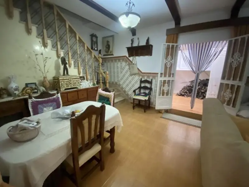 5 Dormitorios Adosado Reformado Olvera