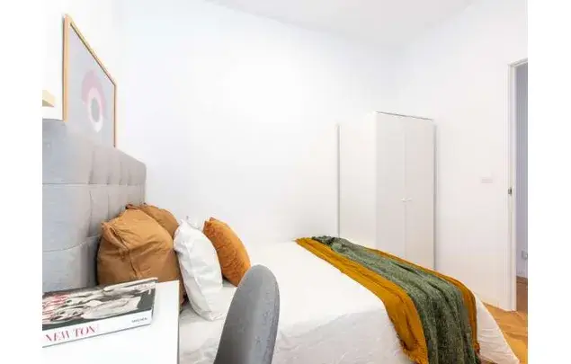 Rent a room in Madrid