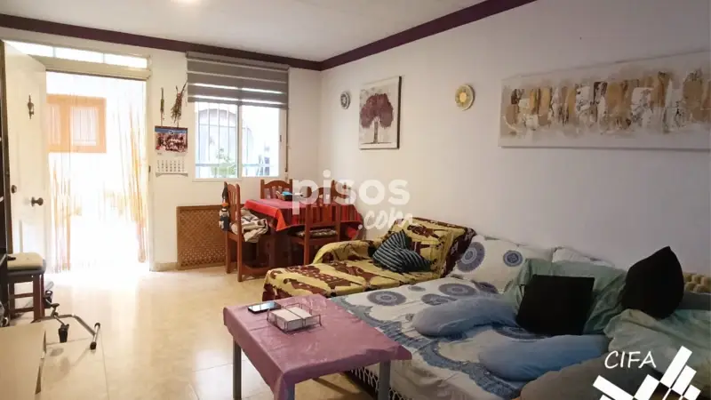 Casa en Venta Calle Diezmo: 2 Dormitorios, Terraza y Excelente Ubicaci	ón