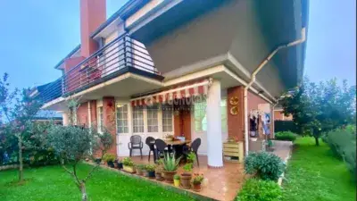 Casa pareada en venta en Igollo